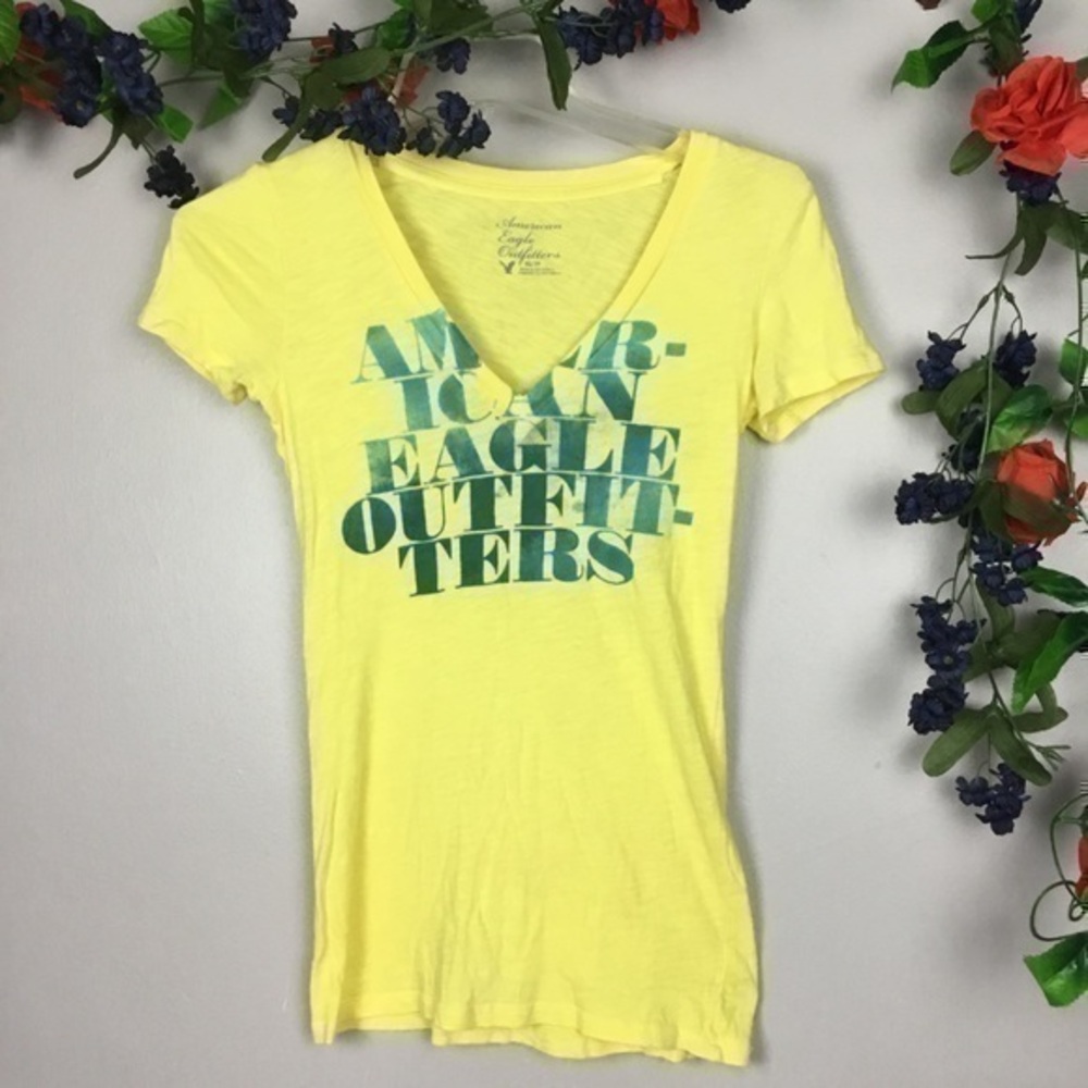 AMERICAN EAGLE Tag-less V-Neck Tee Top Shirt XS